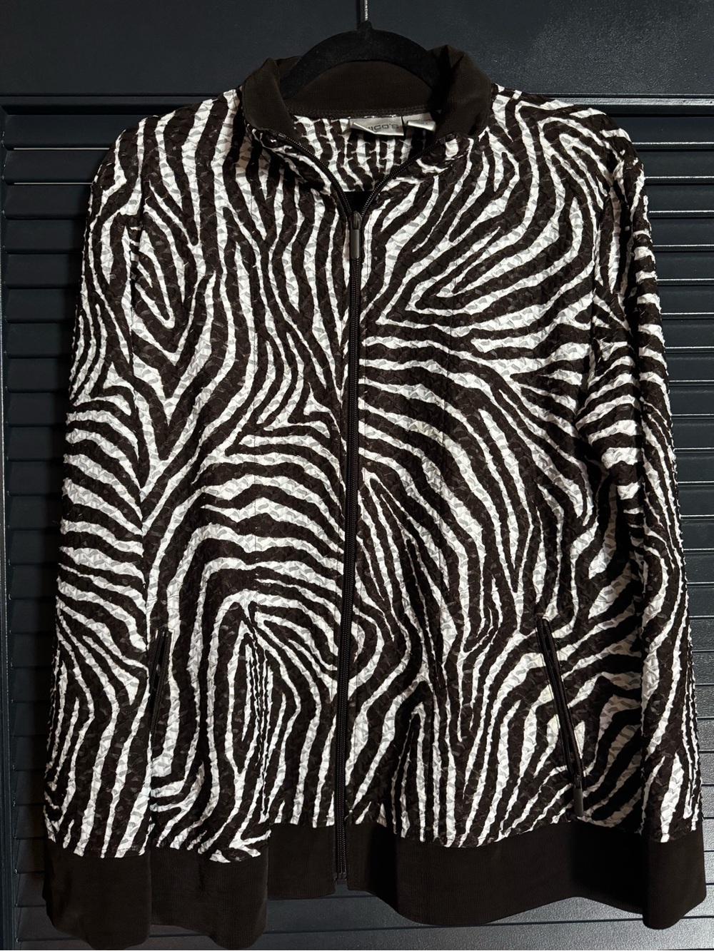 Chico’s Brown Zebra Textured Zip Jacket Size 2 Large